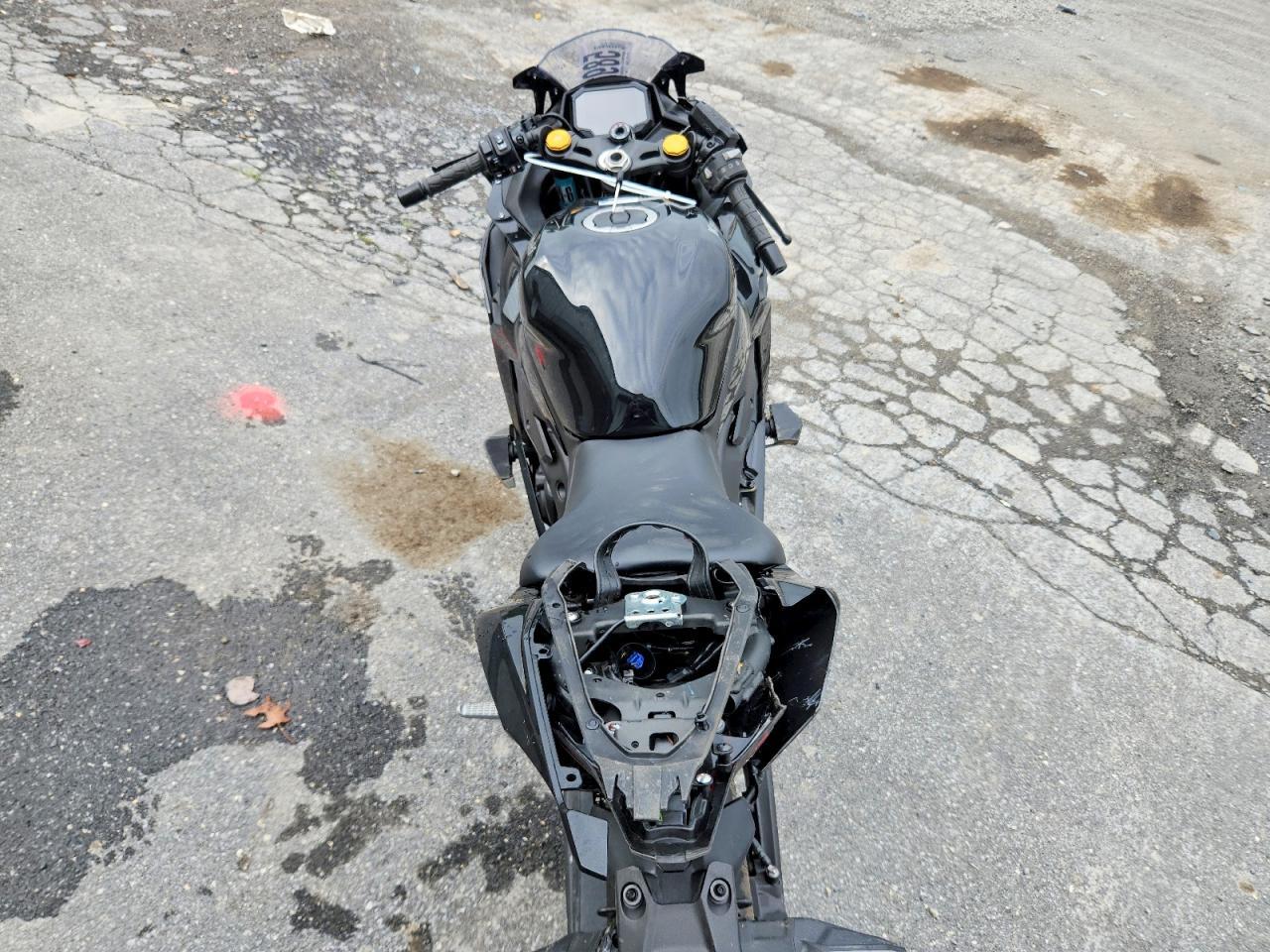 2025 Kawasaki Zx400 P - Image 6