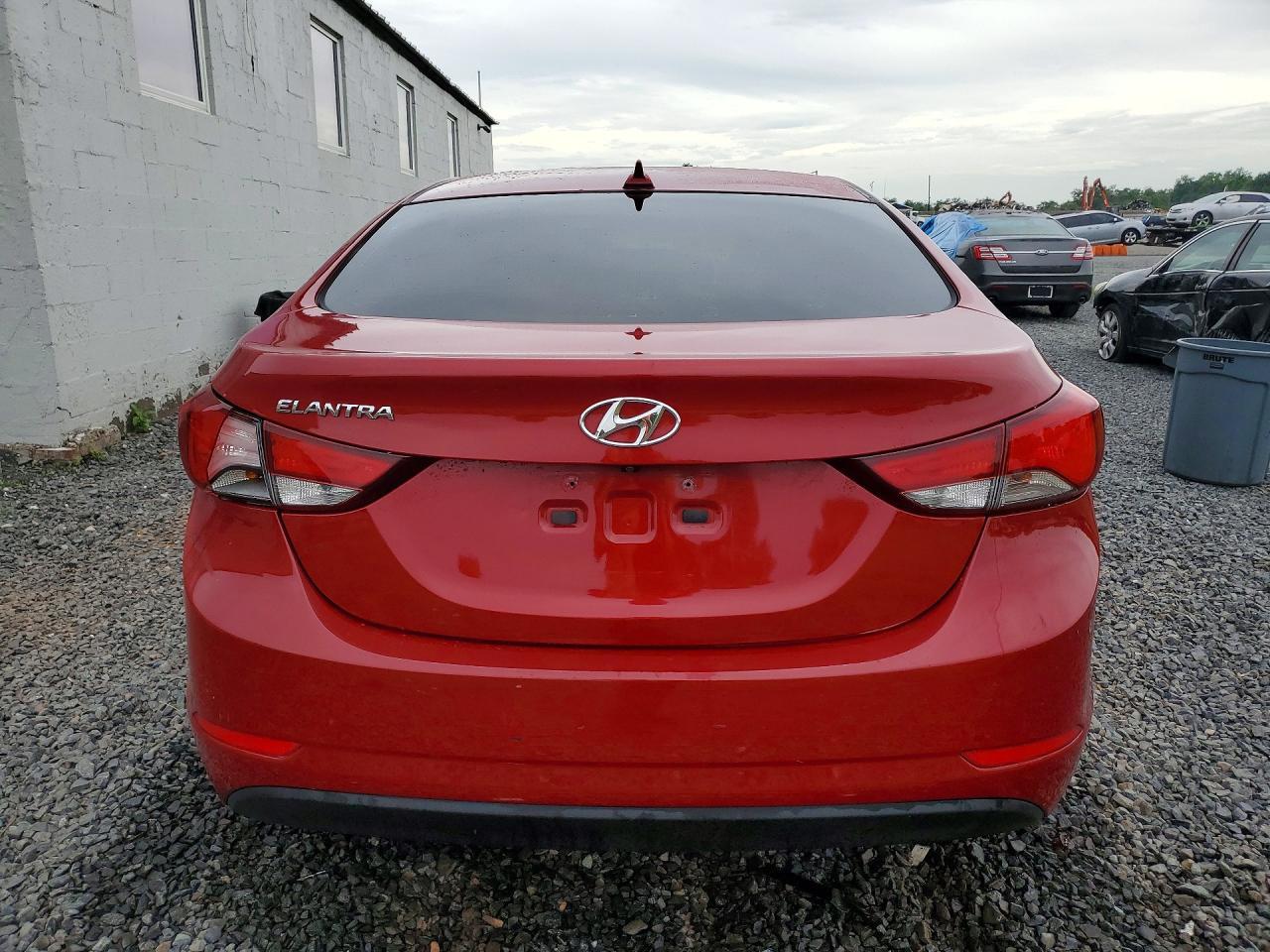 2016 Hyundai Elantra Value Edition - Фото 6