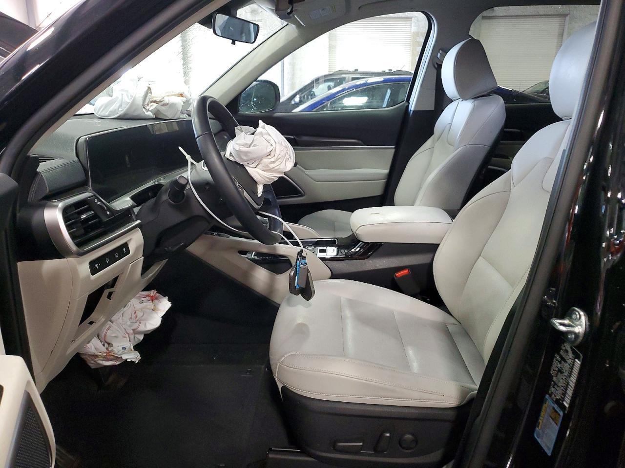 2025 Kia Telluride S - Image 7