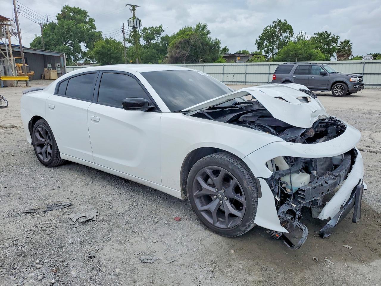 2019 Dodge Charger Sxt - Image 4