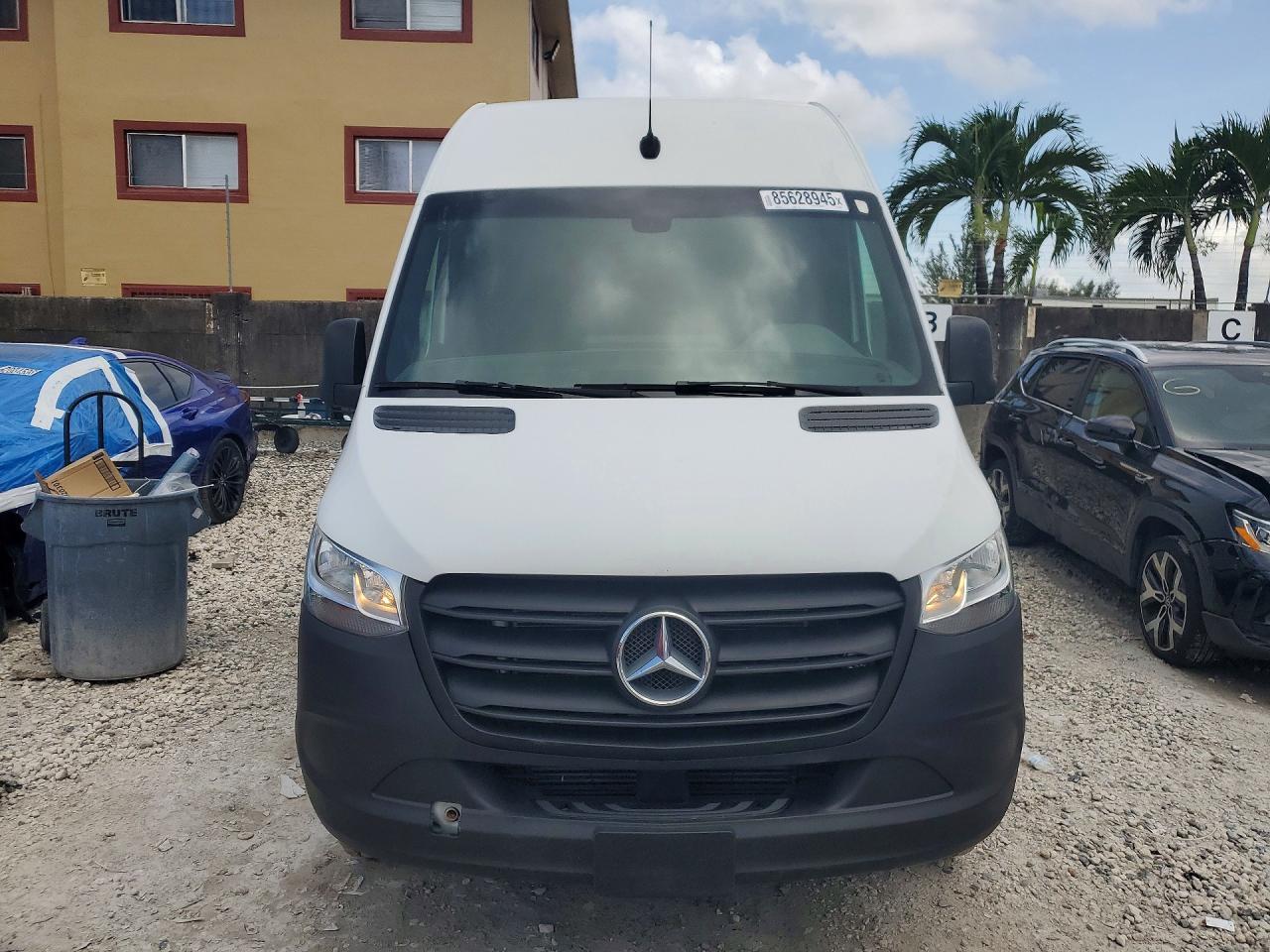 2021 Mercedes-Benz Sprinter 2500 - Фото 5