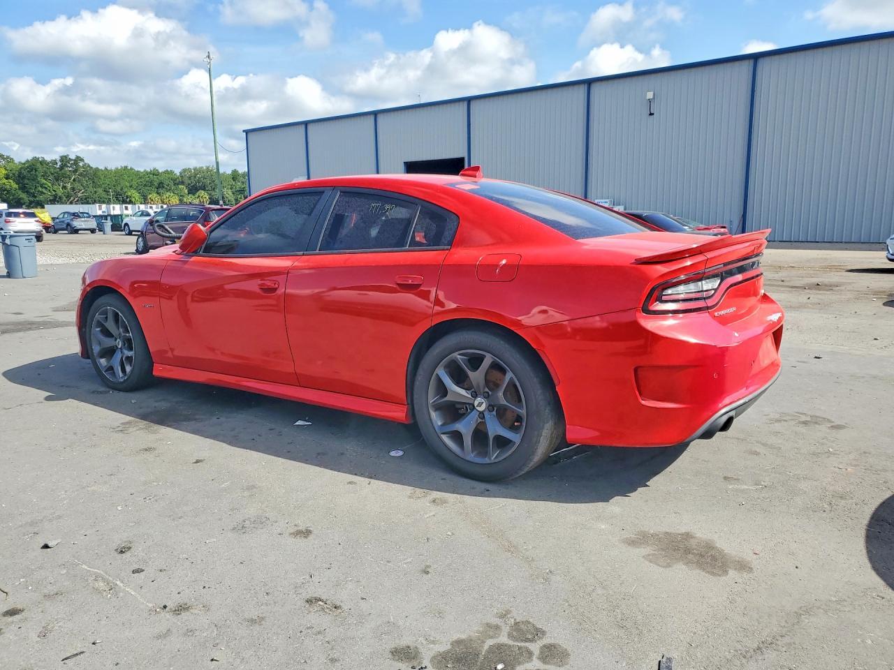 2019 Dodge Charger R - Фото 2