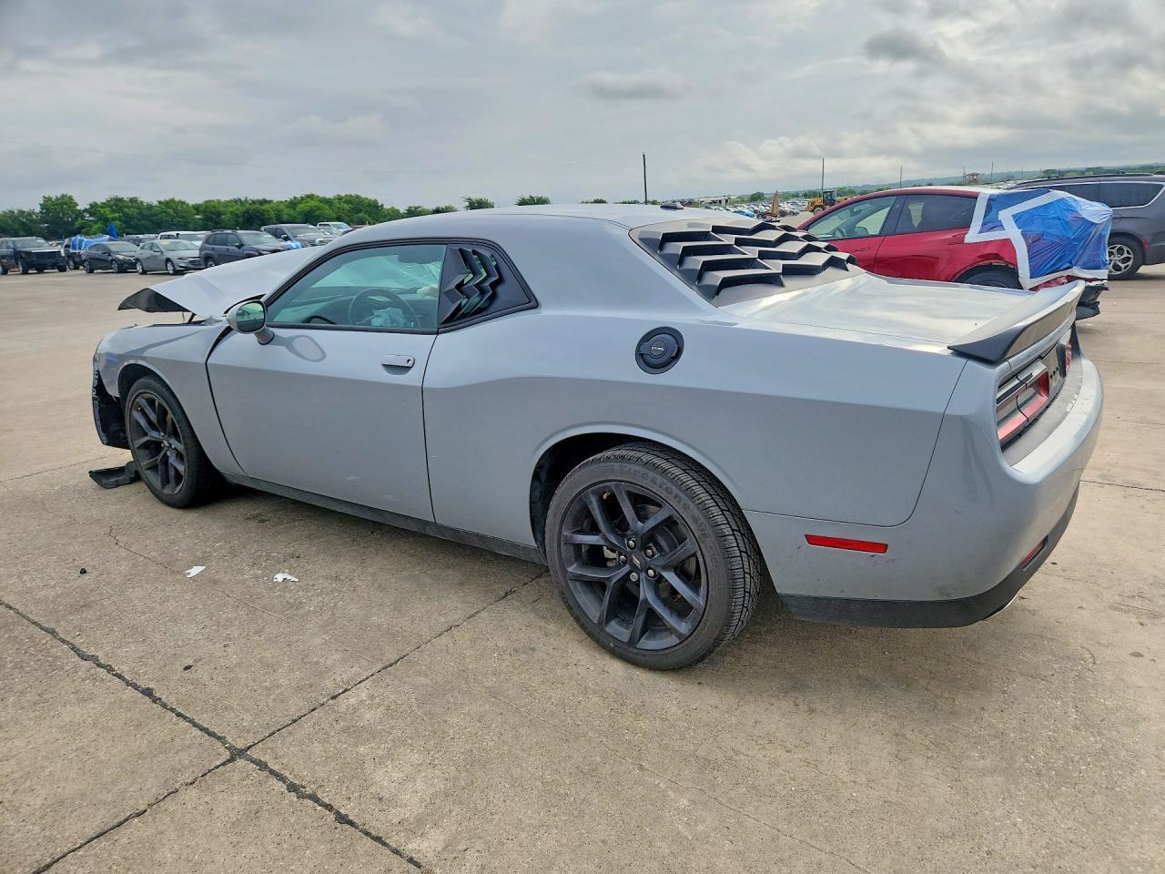 2022 Dodge Challenger Sxt - Image 2