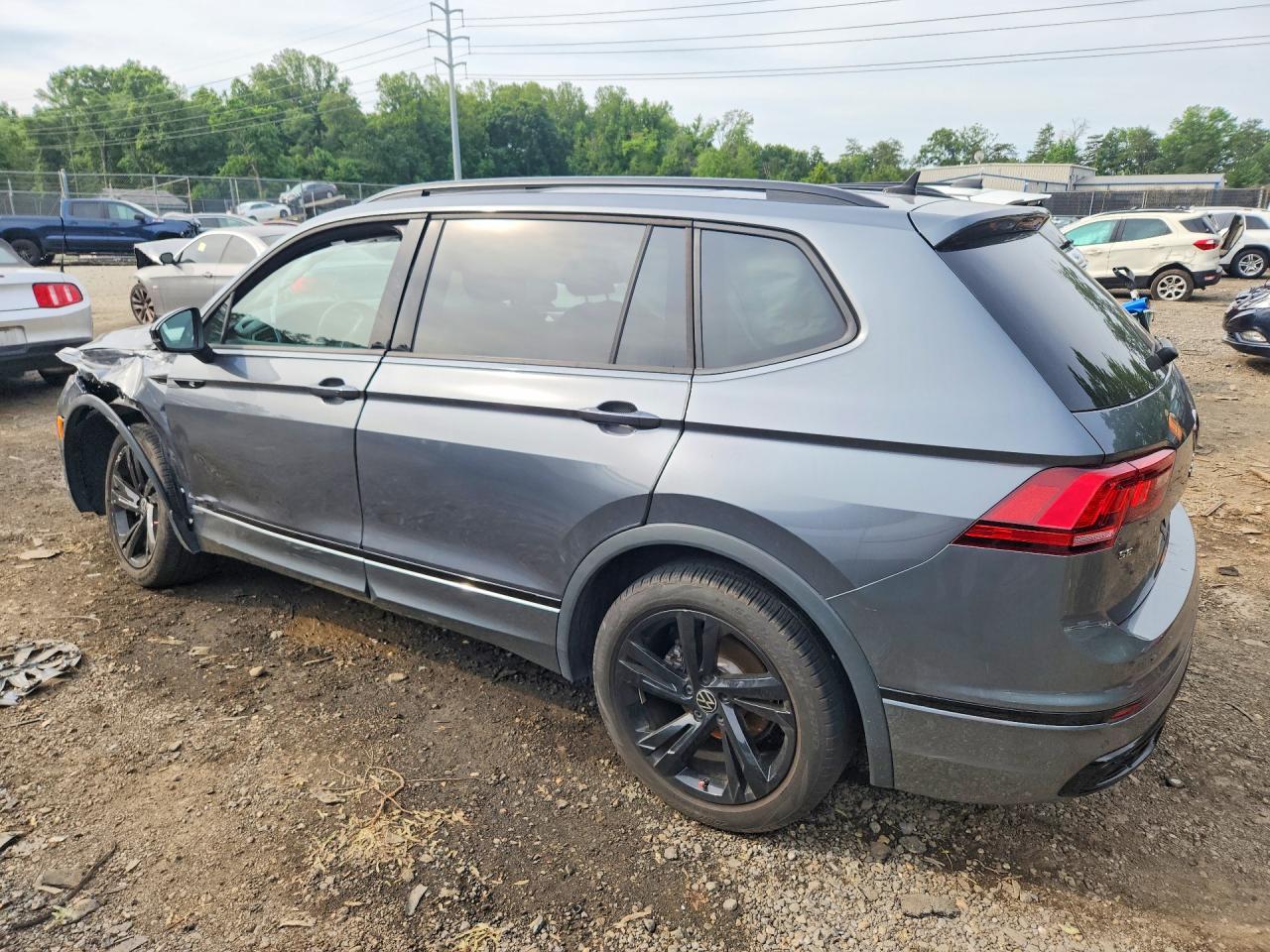 2024 Volkswagen Tiguan Se R-Line Black - Фото 2