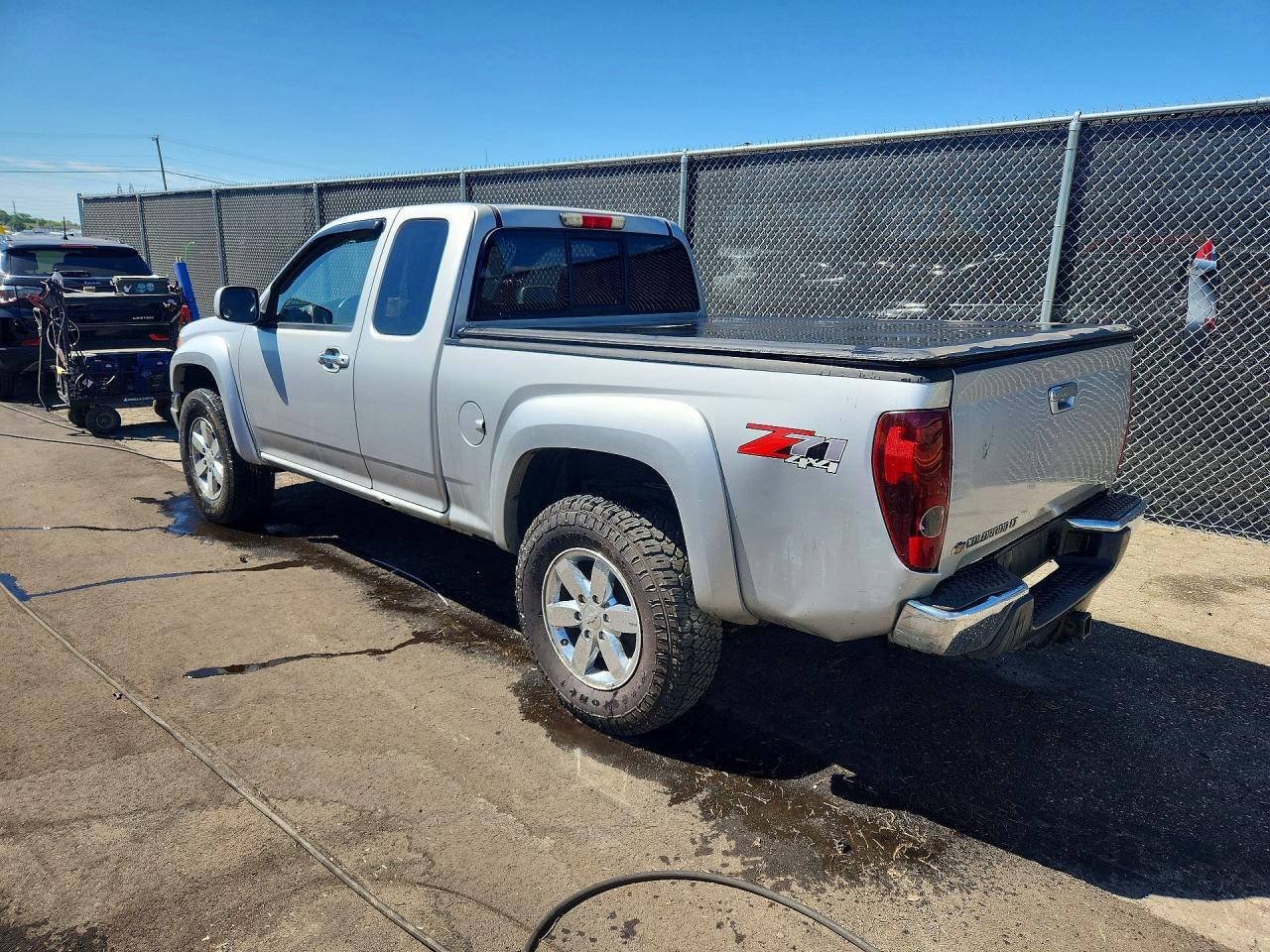 2012 Chevrolet Colorado Lt - Image 2