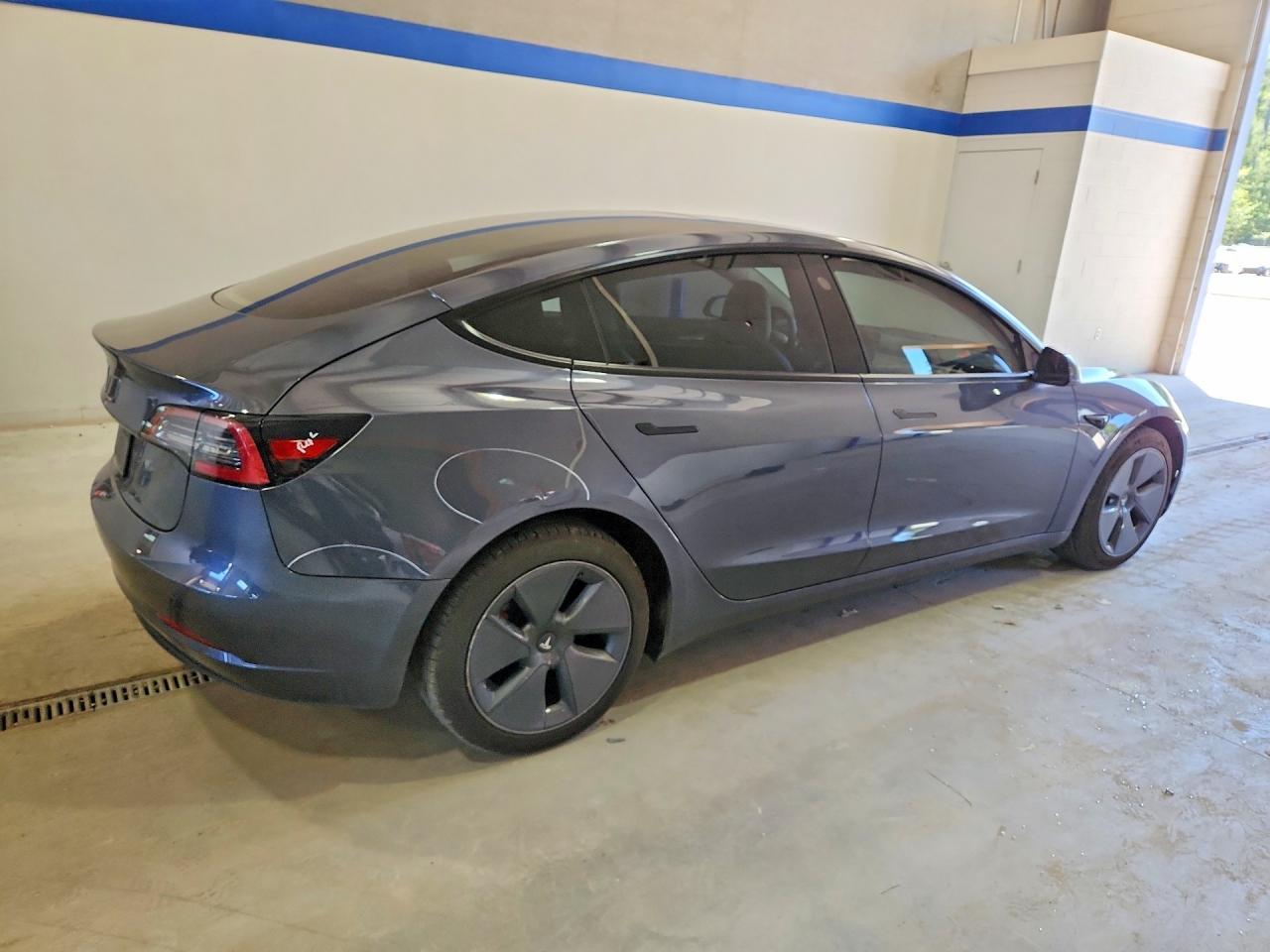 2023 Tesla Model 3 - Image 3