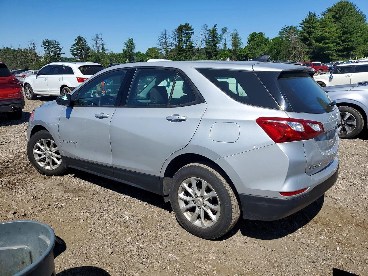 2019 Chevrolet Equinox Ls - Фото 2