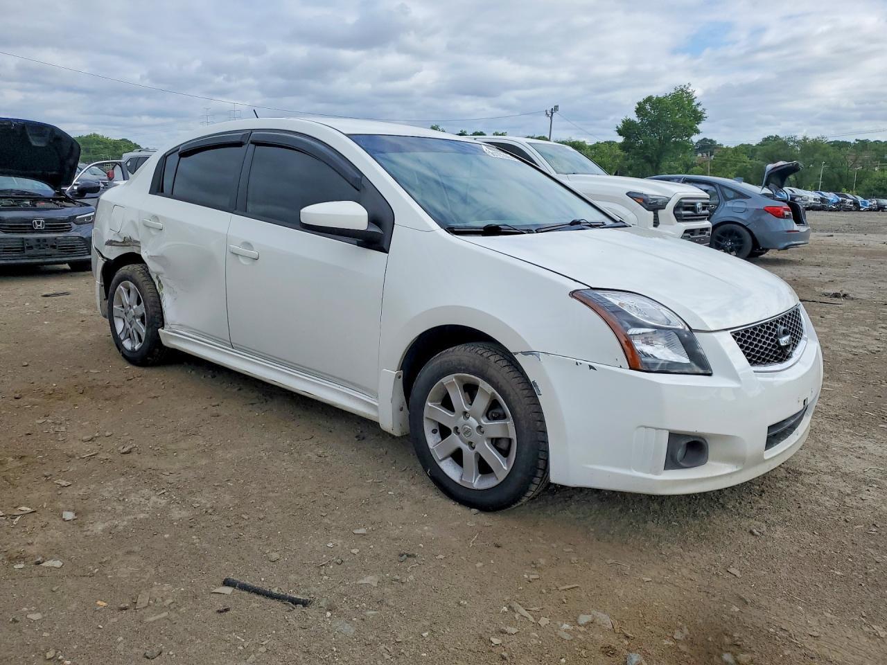 2011 Nissan Sentra 2.0 - Фото 4