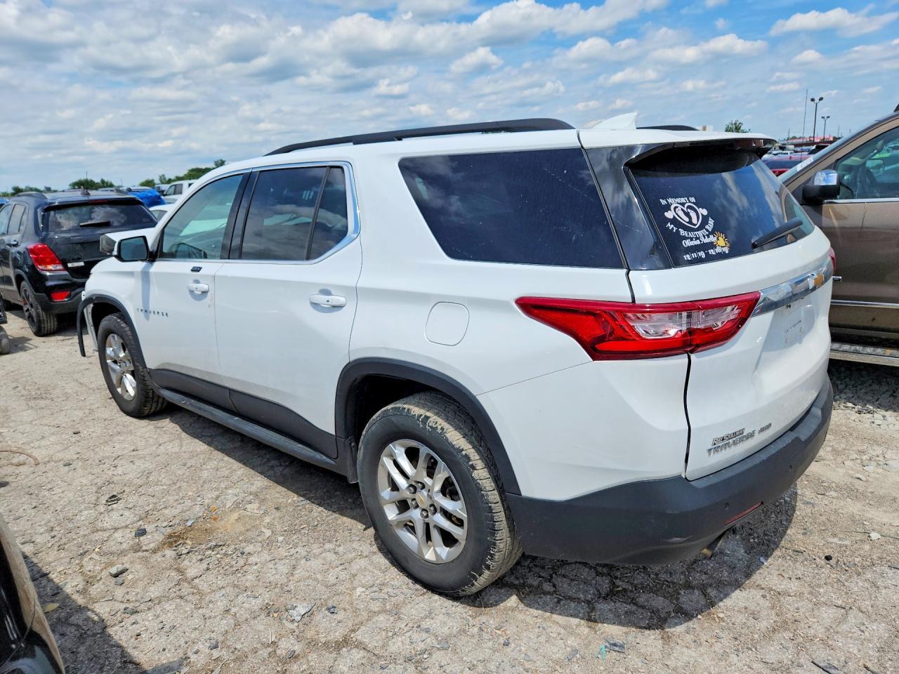 2019 Chevrolet Traverse Lt - Фото 2