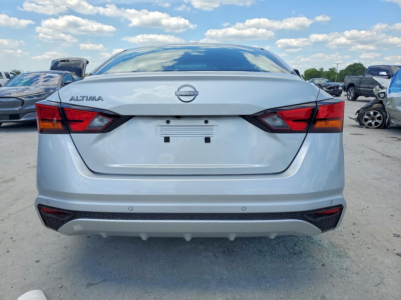 2025 Nissan Altima Sv - Фото 6