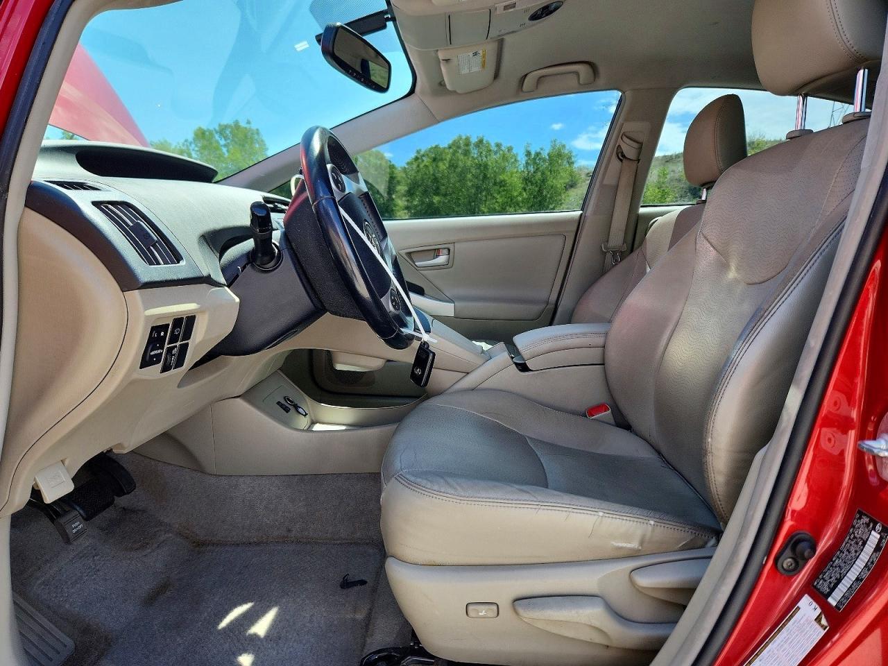 2010 Toyota Prius V - Image 7