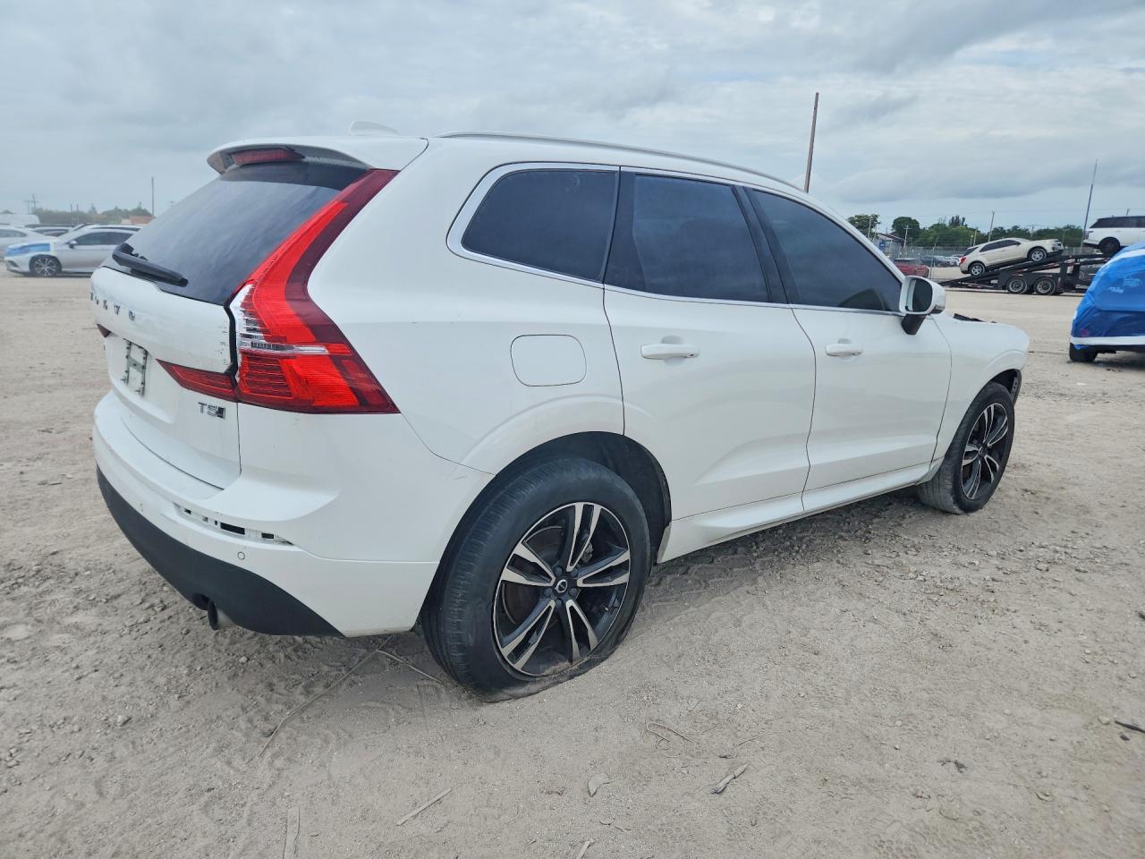 2021 Volvo Xc60 - Image 3