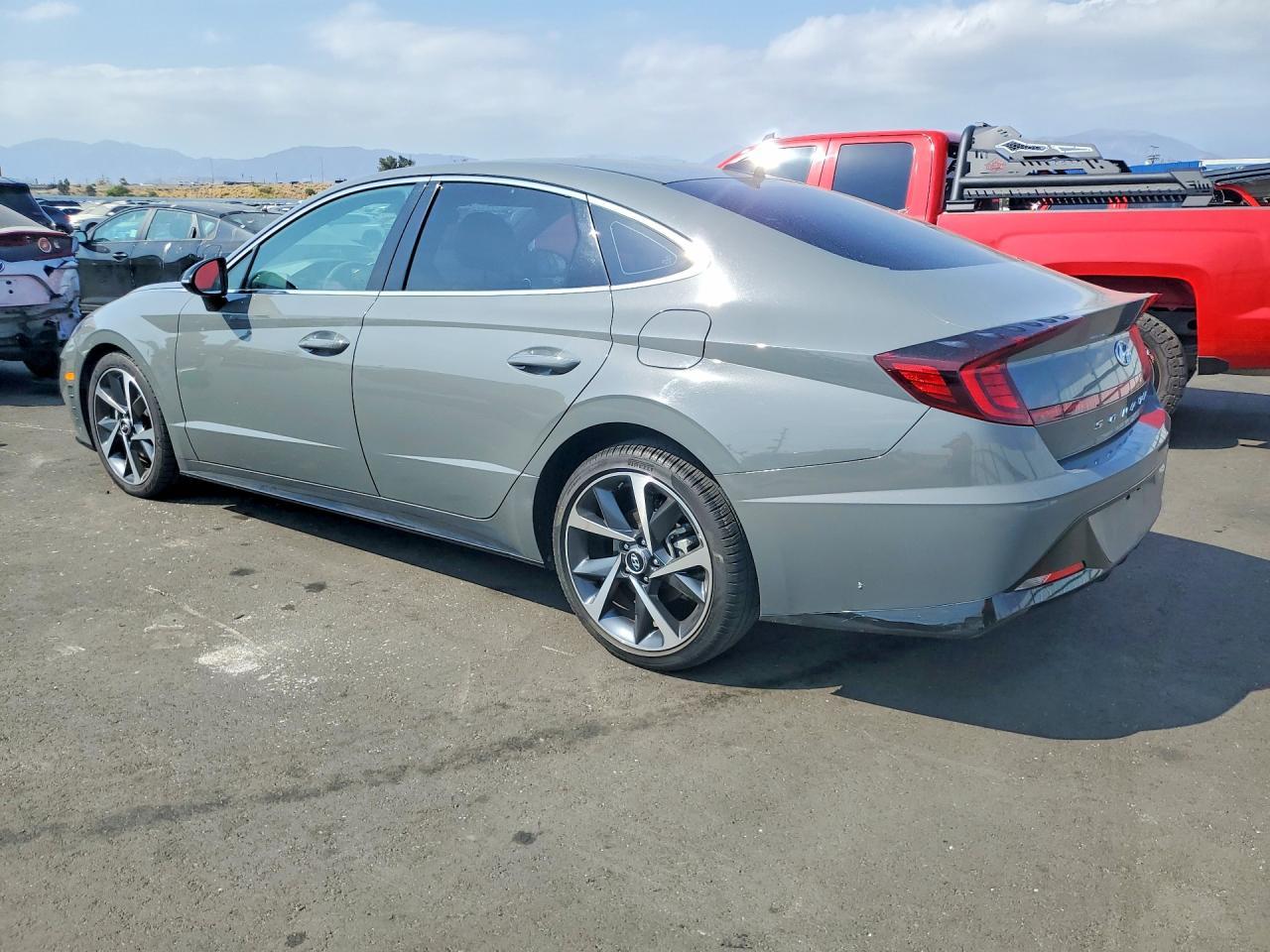 2021 Hyundai Sonata Sel Plus - Image 2