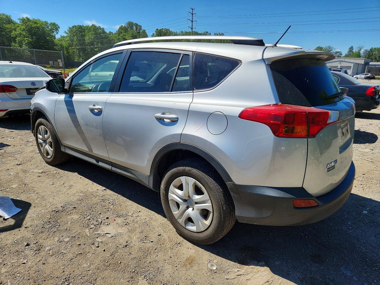 2015 Toyota Rav4 Le - Image 2