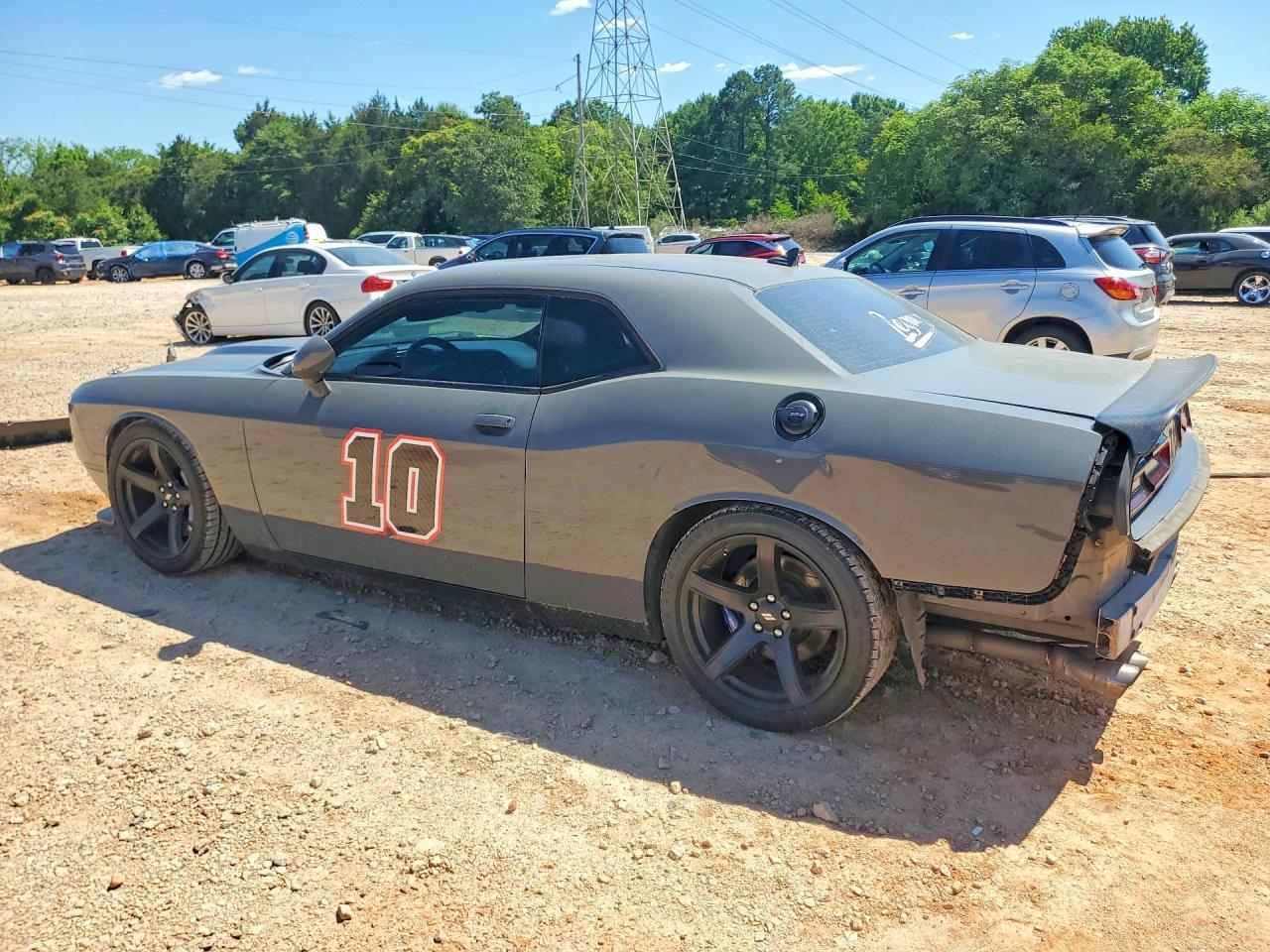 2018 Dodge Challenger R - Image 2