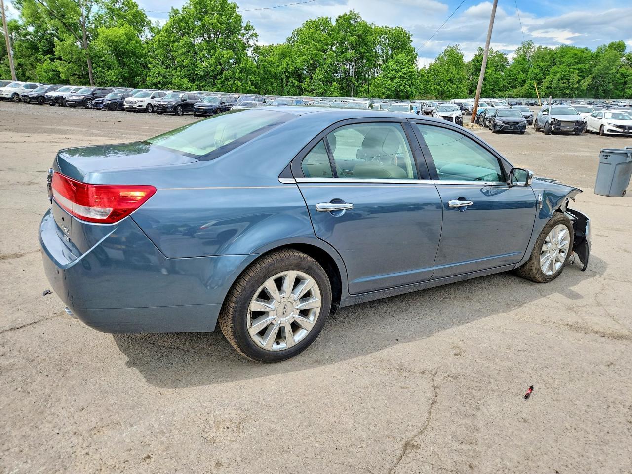 2012 Lincoln Mkz - Image 3