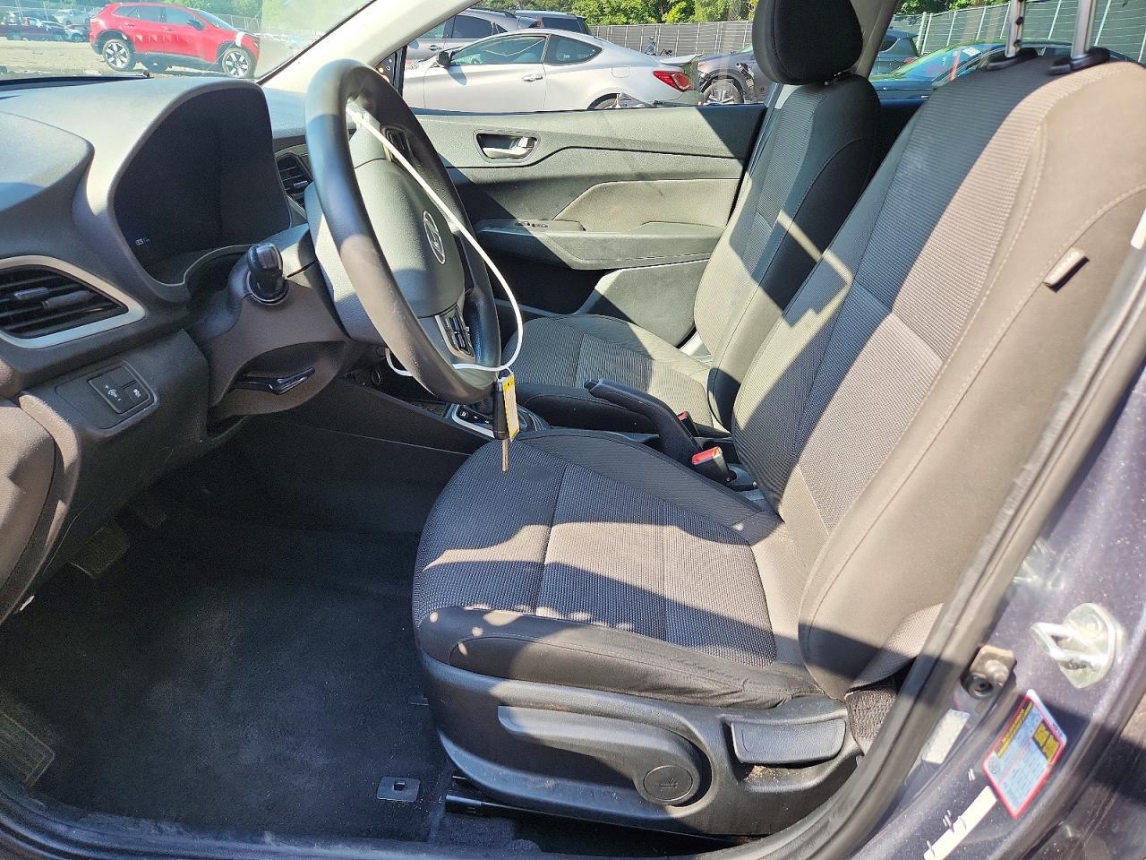 2020 Hyundai Accent Se - Фото 7