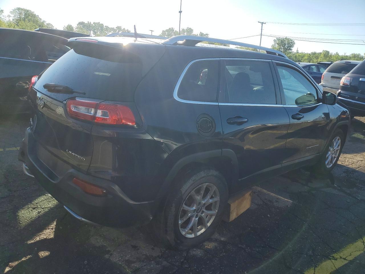 2016 Jeep Cherokee Limited - Image 3