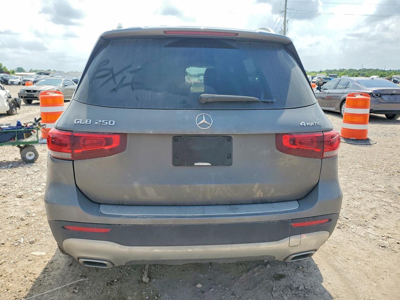 2021 Mercedes-Benz Glb 250 4Matic - Image 6
