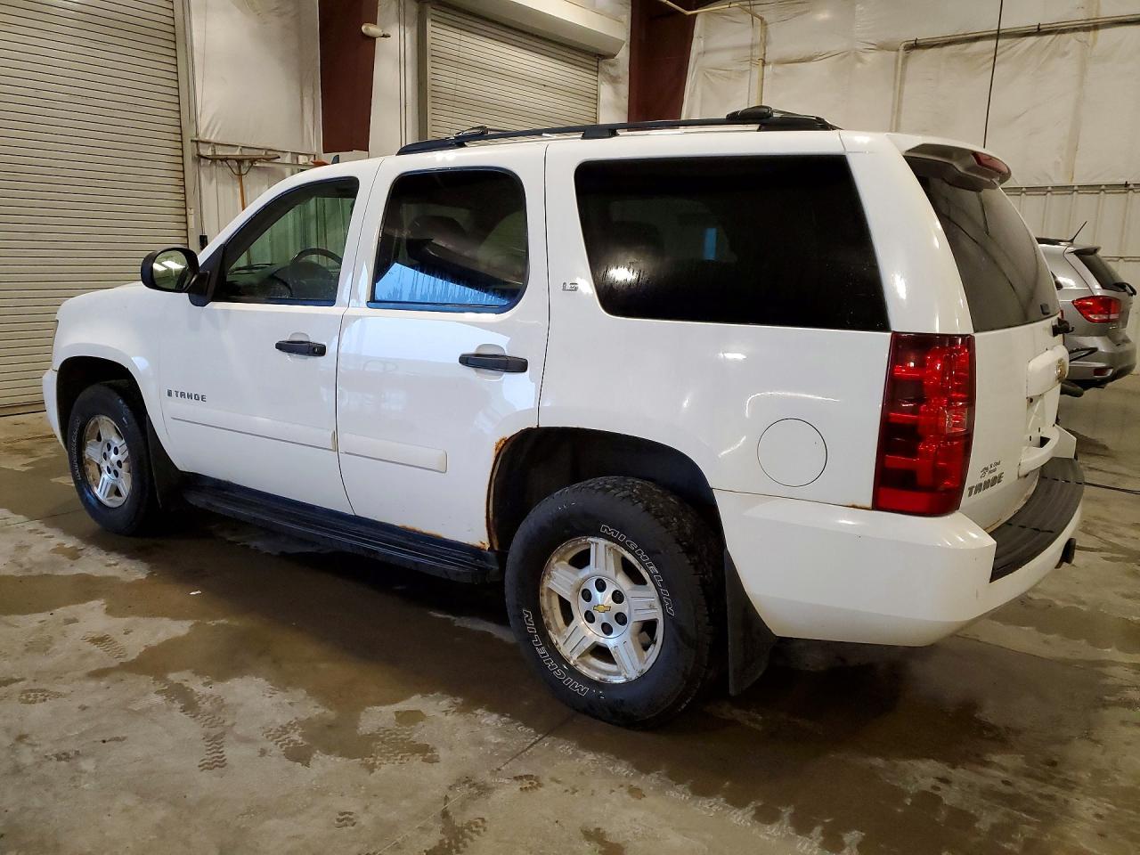 2007 Chevrolet Tahoe K1500 - Image 2