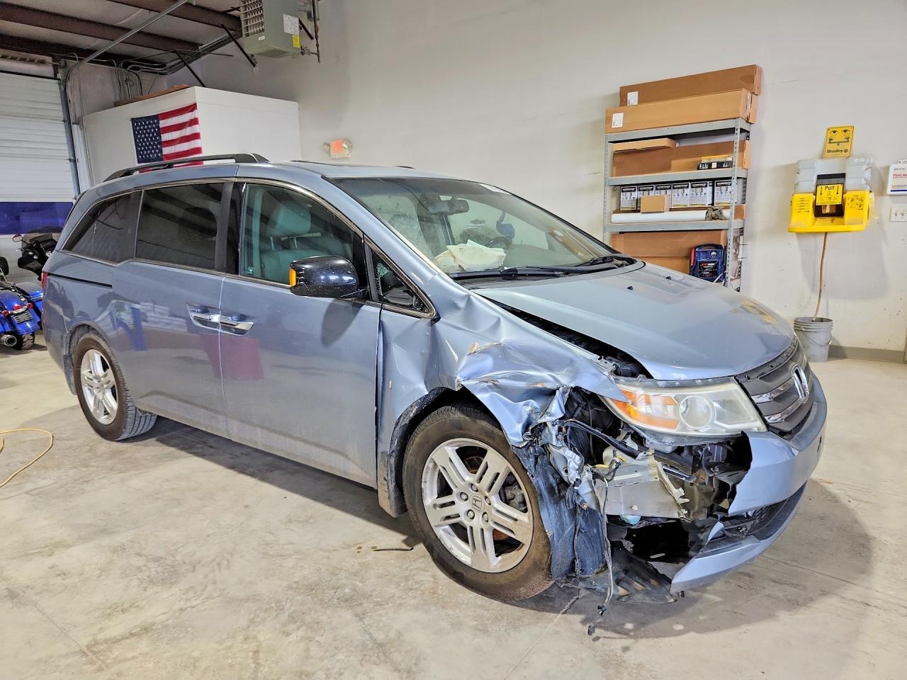 2012 Honda Odyssey Touring - Фото 4