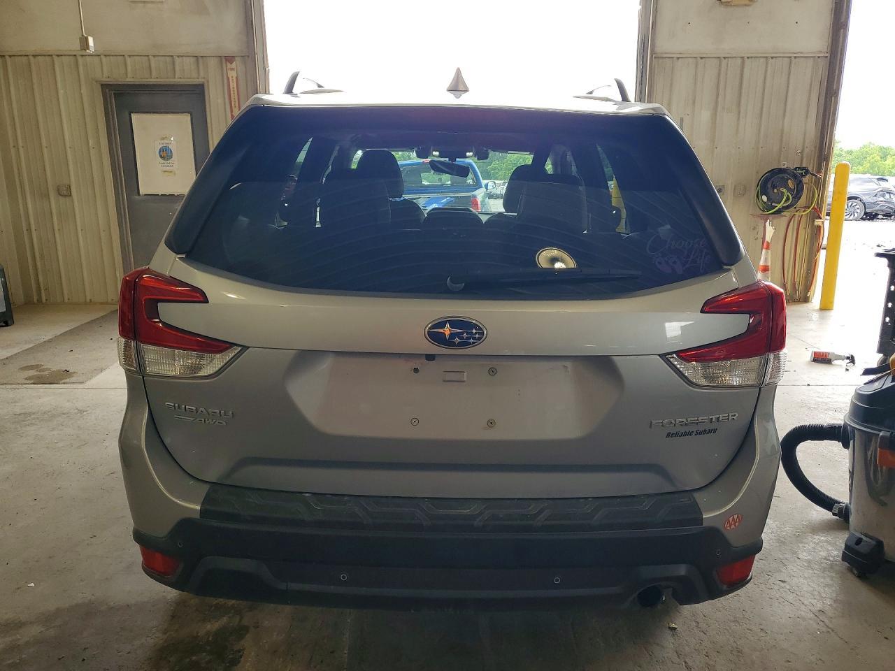 2019 Subaru Forester Limited - Фото 6
