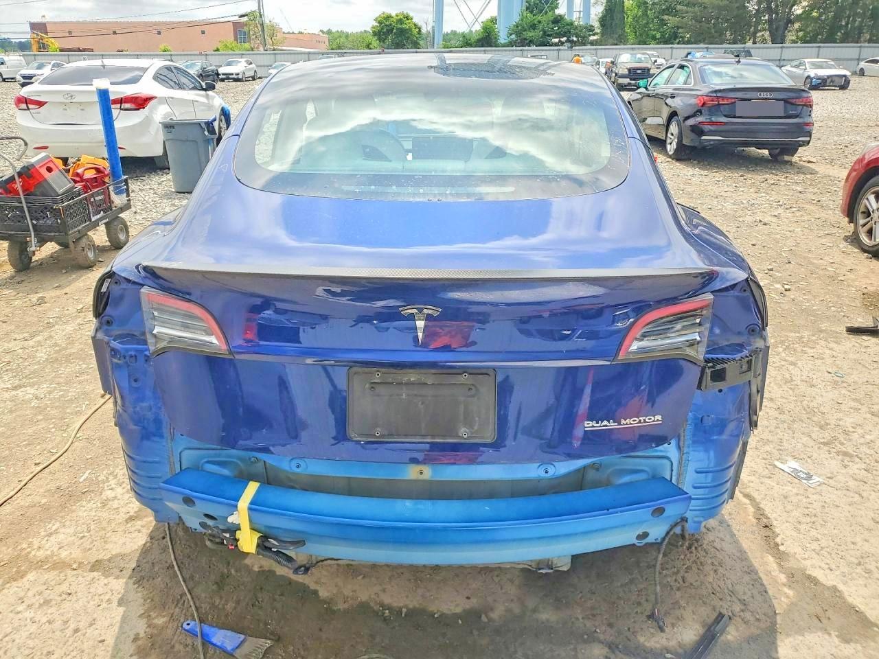 2023 Tesla Model 3 - Image 6