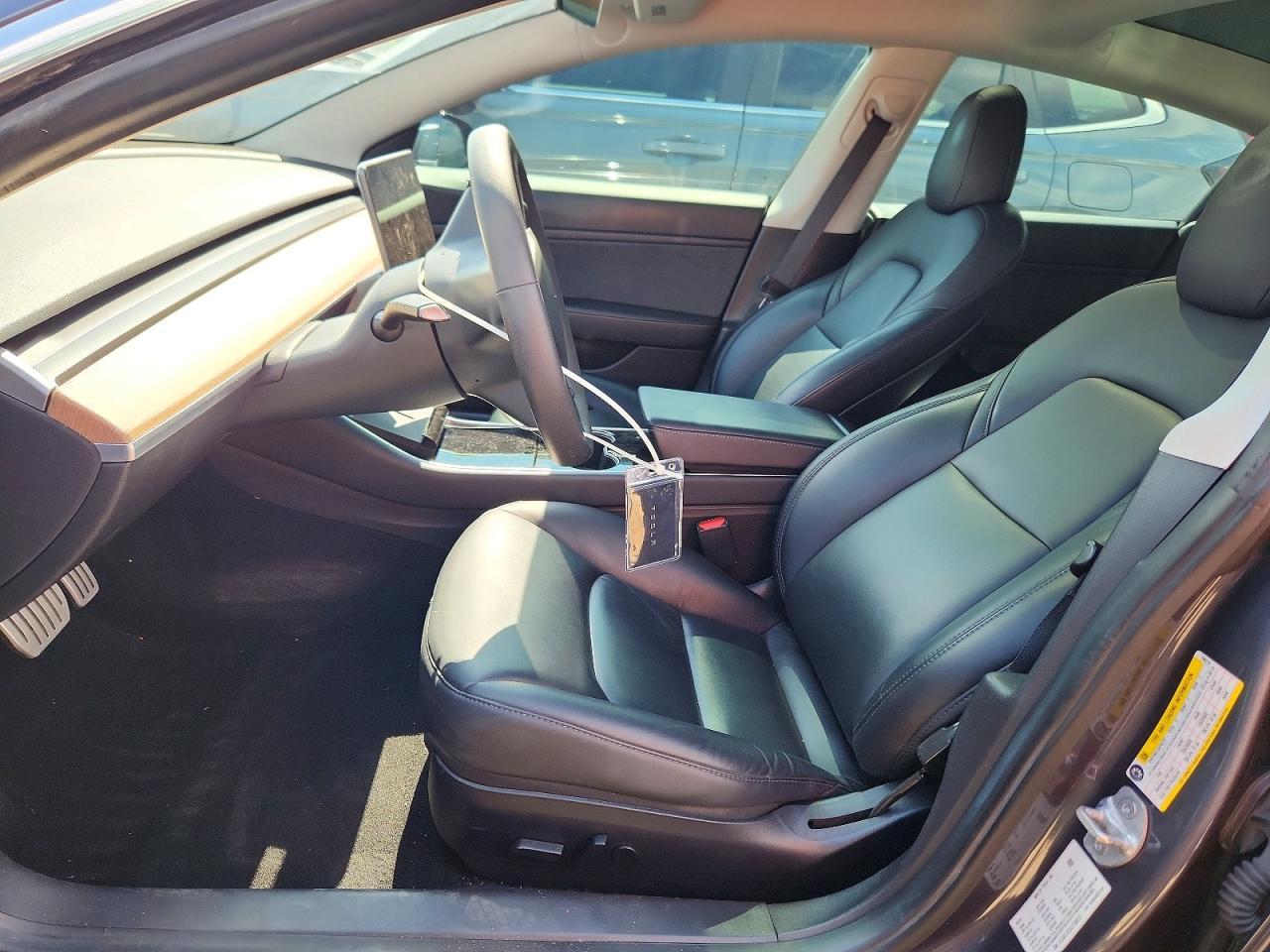 2020 Tesla Model 3 - Image 7