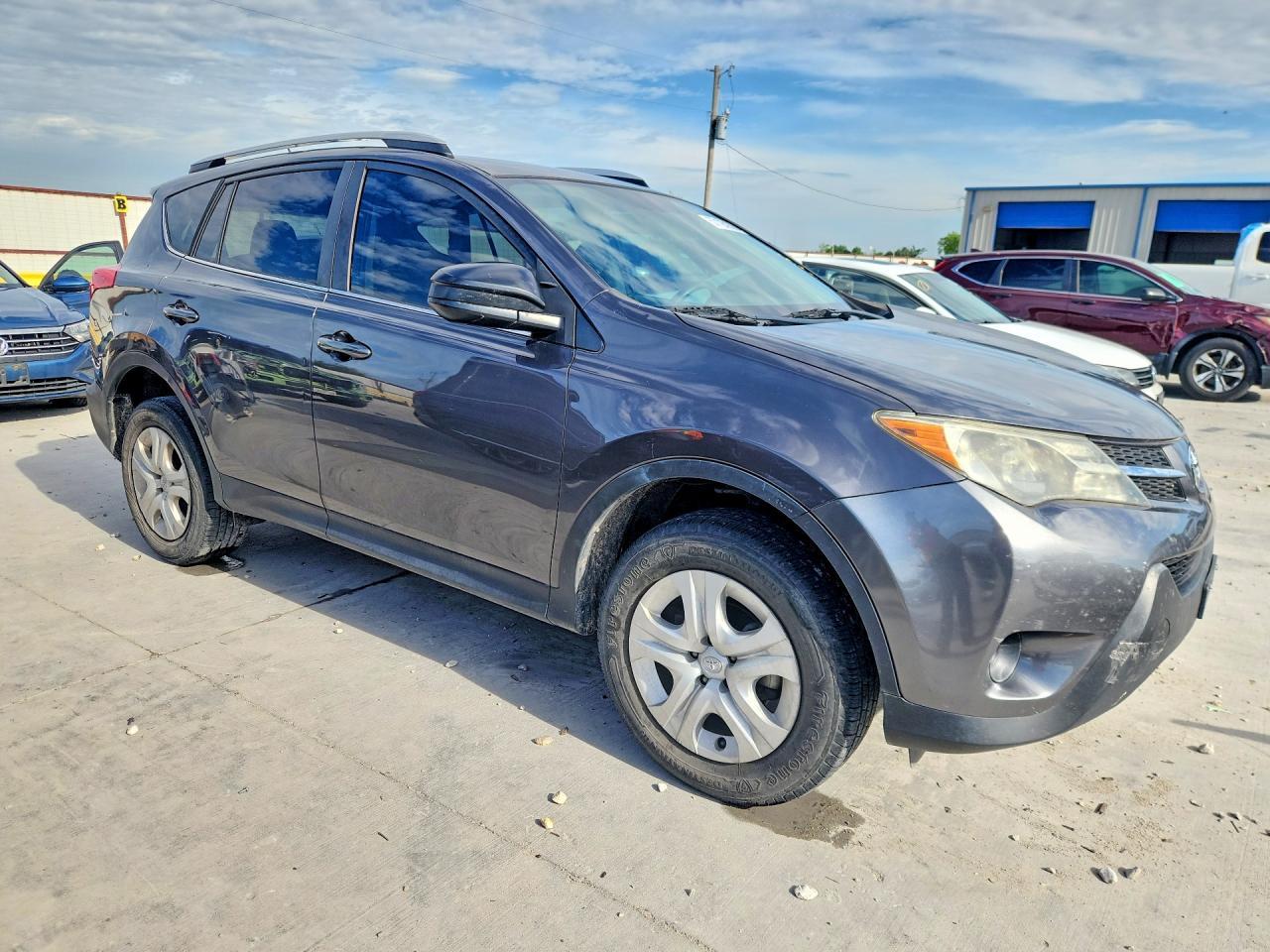 2013 Toyota Rav4 Le - Image 4