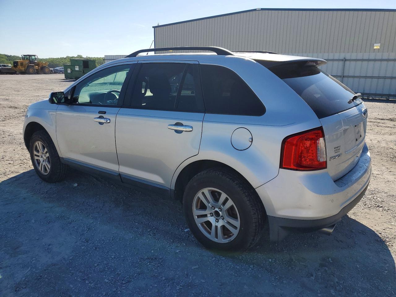2011 Ford Edge Se - Image 2