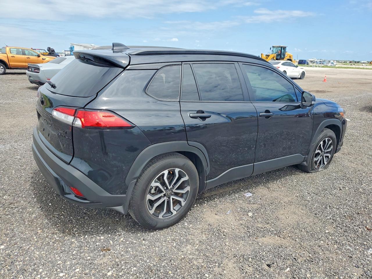 2025 Toyota Corolla Cross Hybrid Se - Фото 3