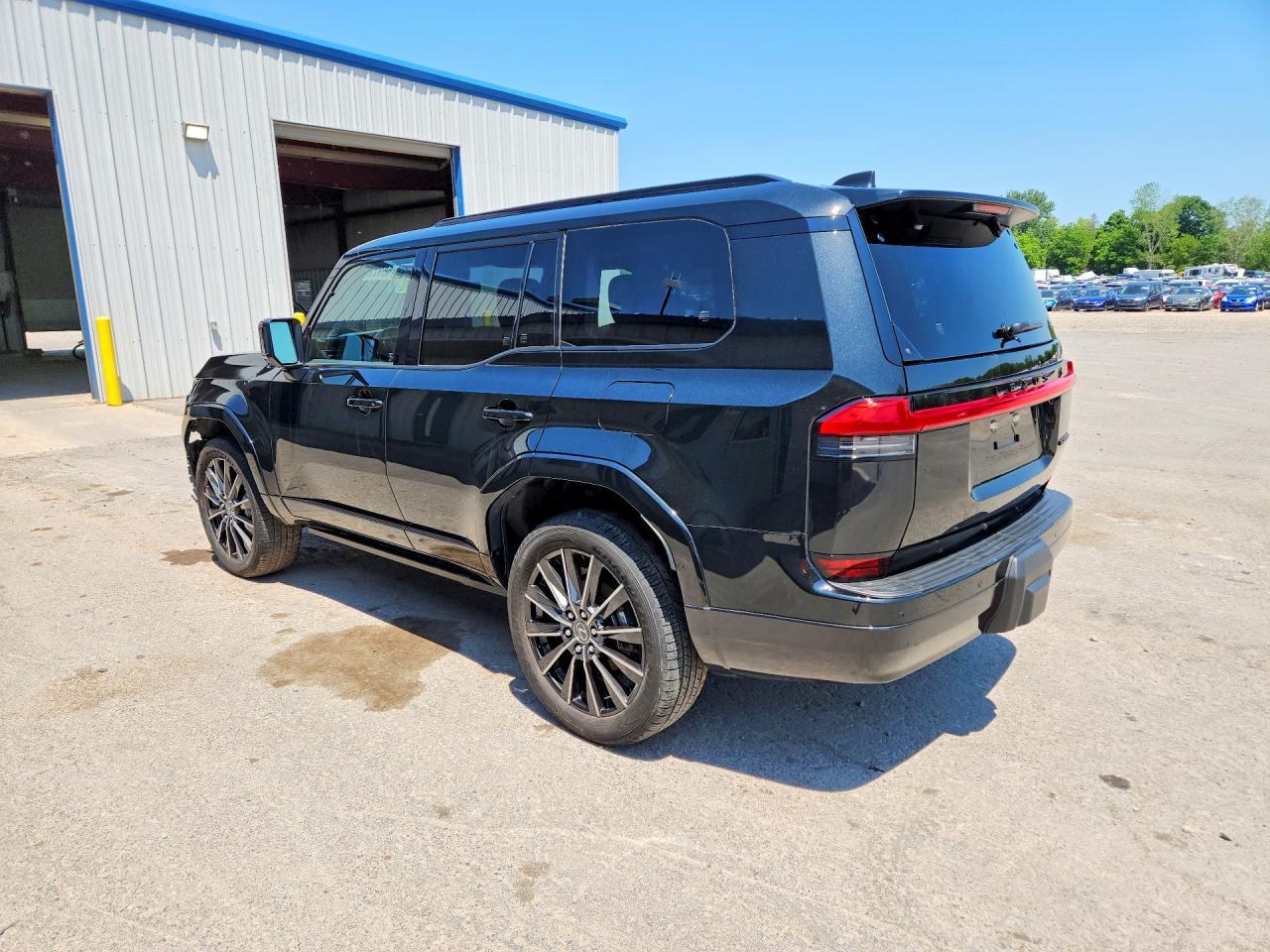 2025 Lexus Gx 550 Luxury+ - Image 2