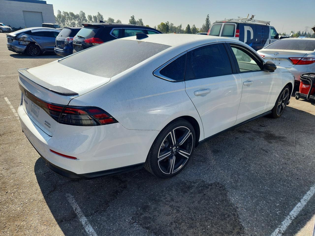 2024 Honda Accord Hybrid Sport - Image 3