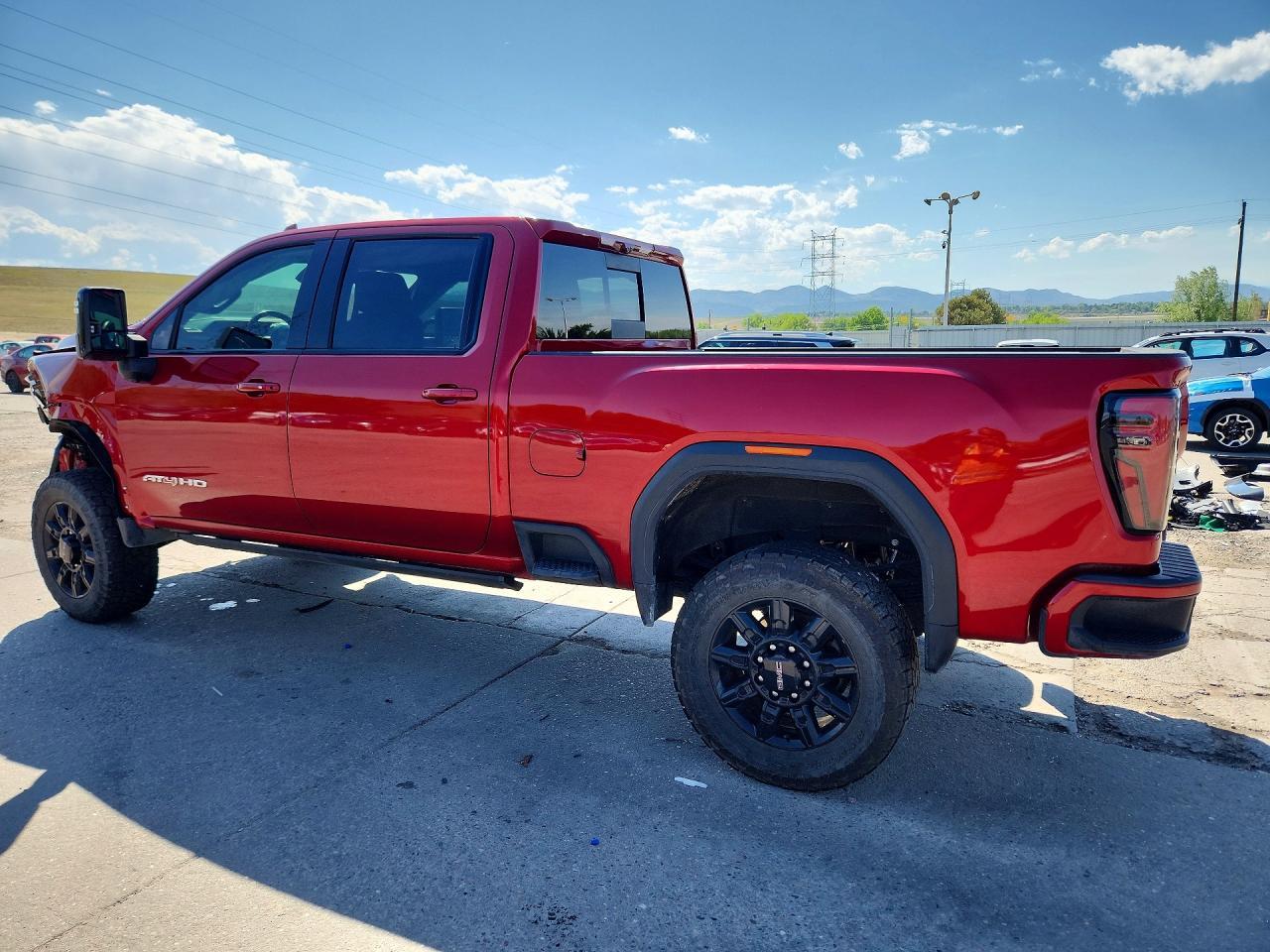 2024 GMC Sierra K3500 At4 - Фото 2