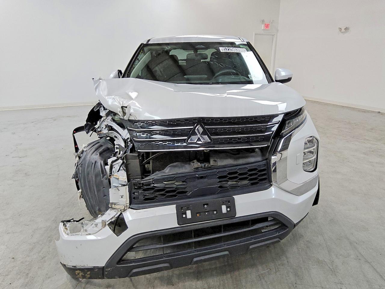 2022 Mitsubishi Outlander Es - Image 5