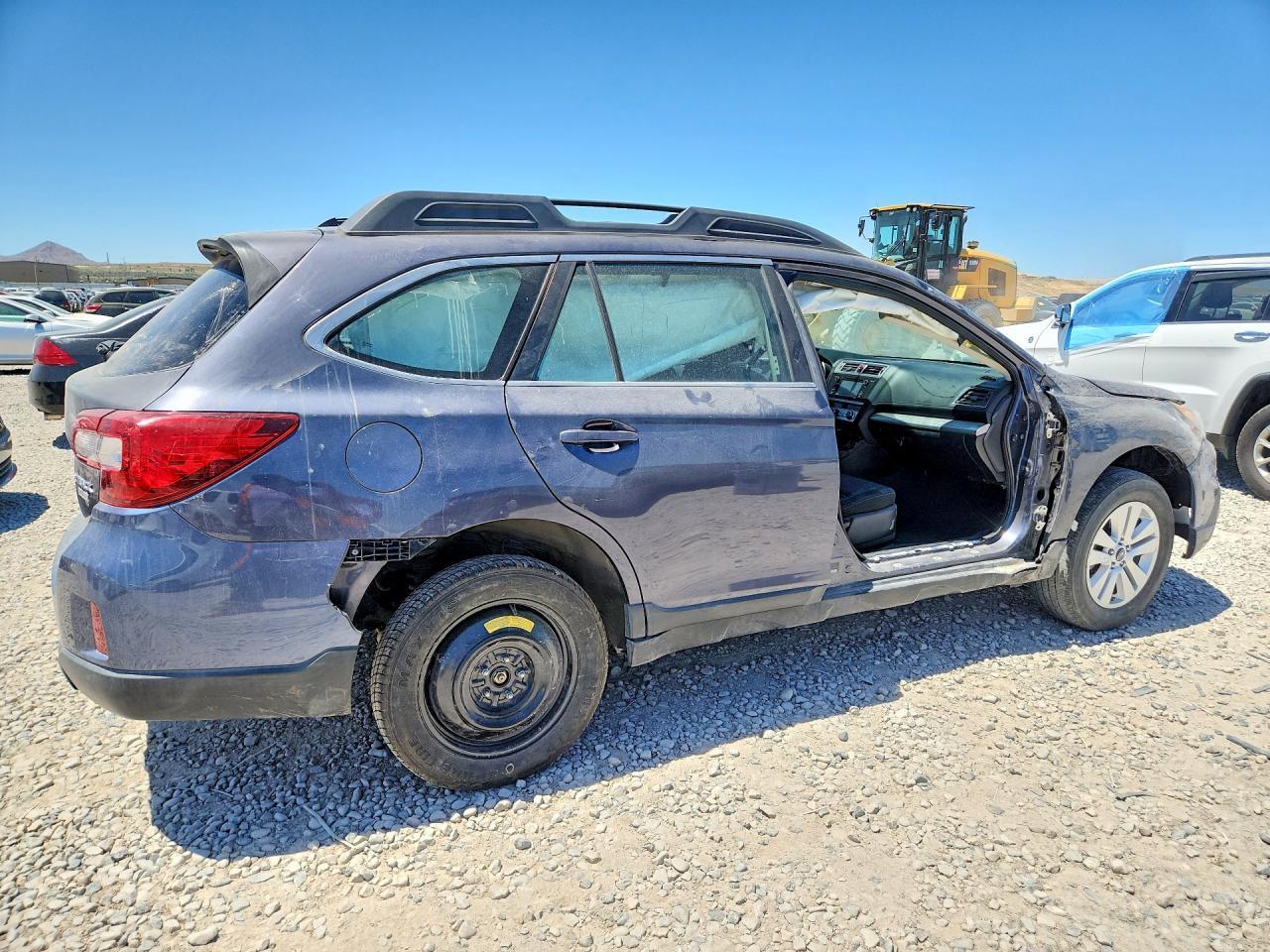 2017 Subaru Outback 2.5I - Image 3