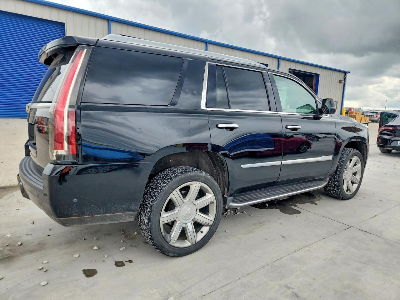 2017 Cadillac Escalade Luxury - Фото 3