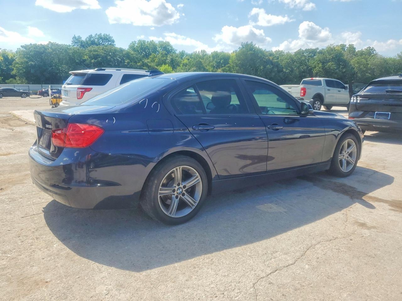 2015 BMW 328 Xi Sulev - Фото 3