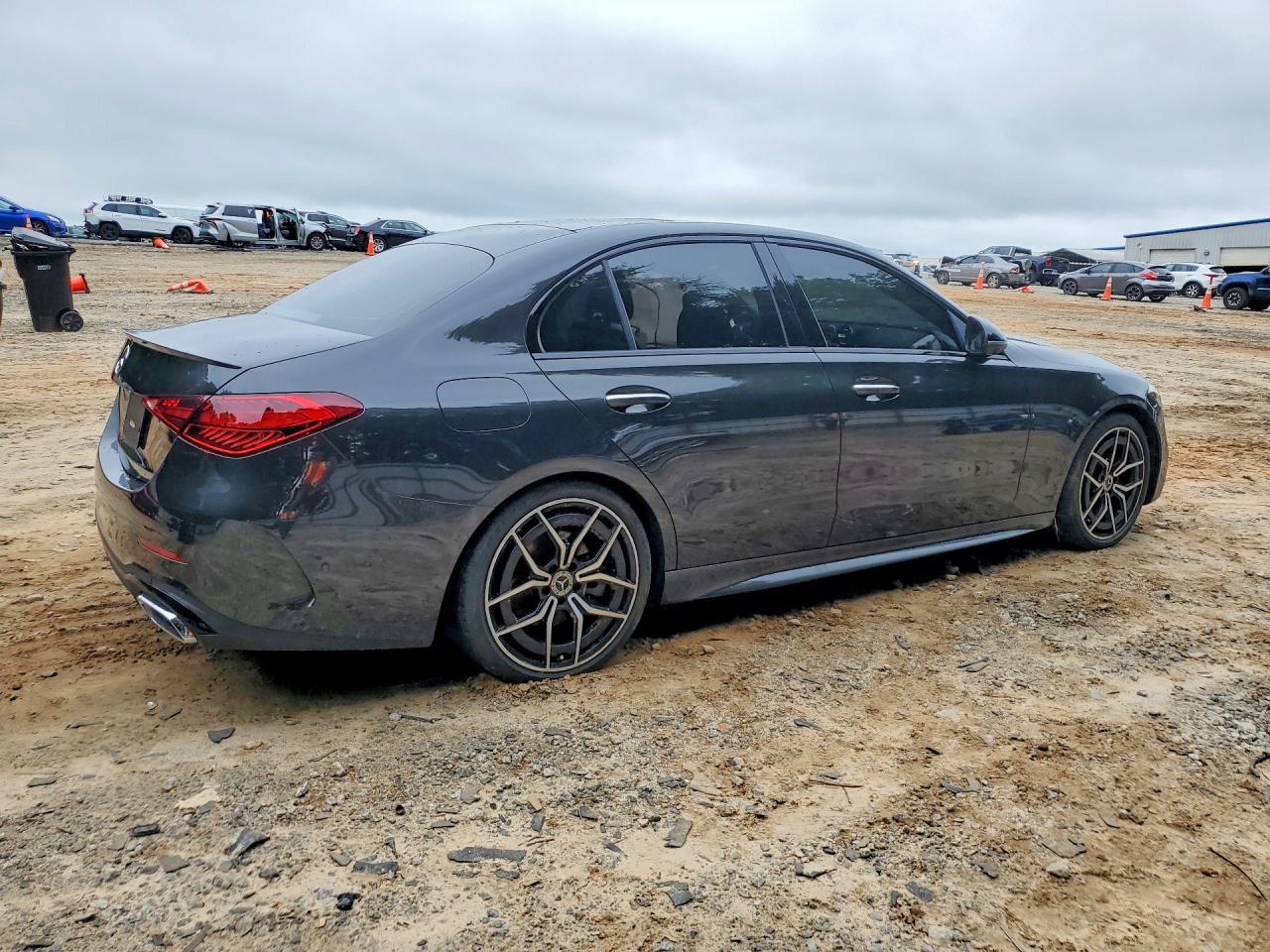 2022 Mercedes-Benz C 300 - Фото 3