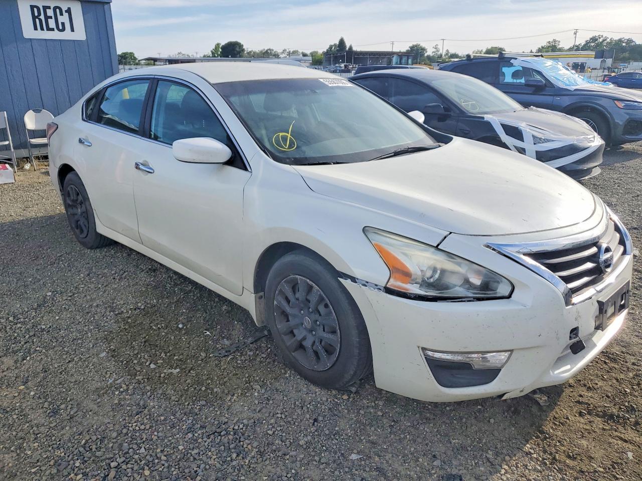 2015 Nissan Altima 2.5 S - Image 4