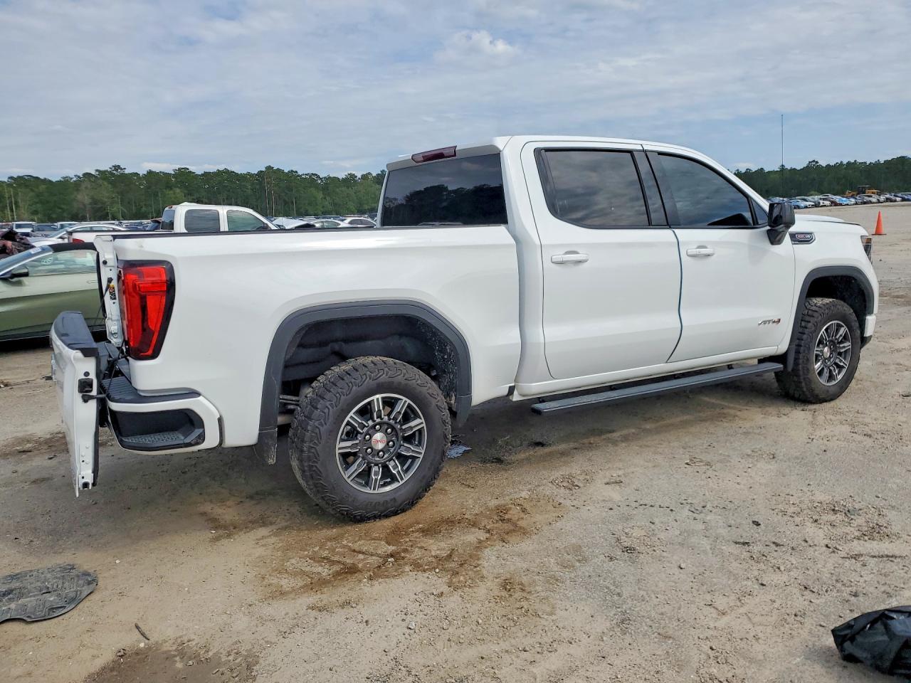 2026 GMC Sierra K1500 At4 - Фото 3