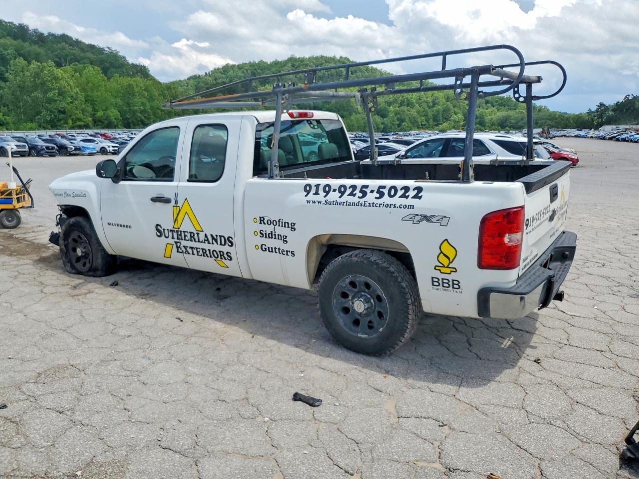 2010 Chevrolet Silverado K1500 - Фото 2