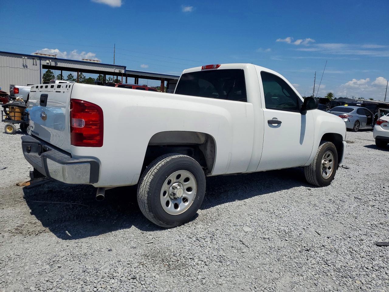 2012 Chevrolet Silverado C1500 - Фото 3