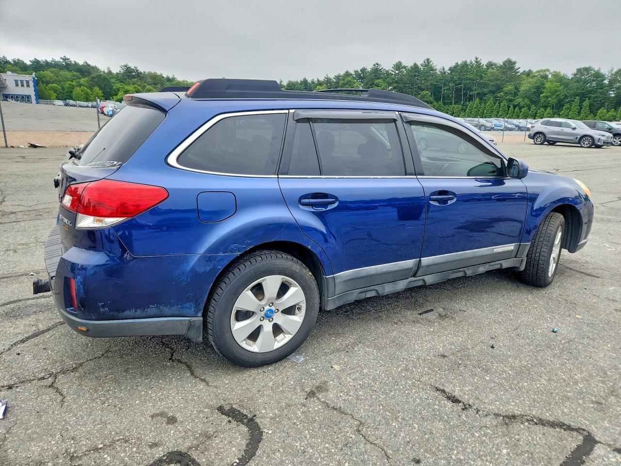 2010 Subaru Outback 2.5I Limited - Фото 3