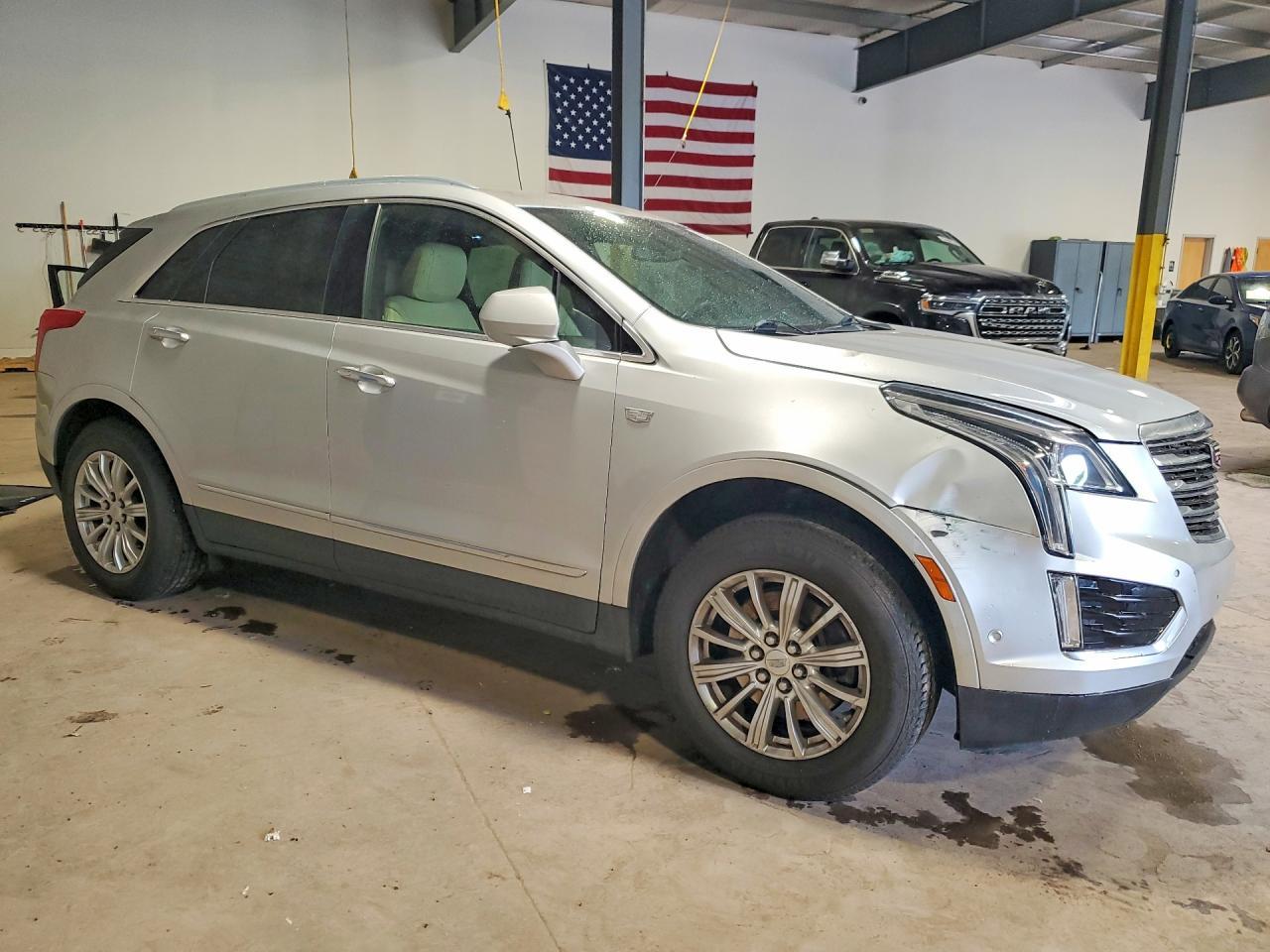 2017 Cadillac Xt5 - Image 4
