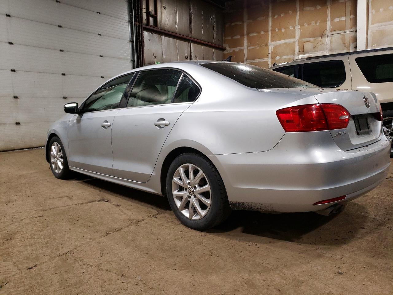 2014 Volkswagen Jetta Se - Фото 2