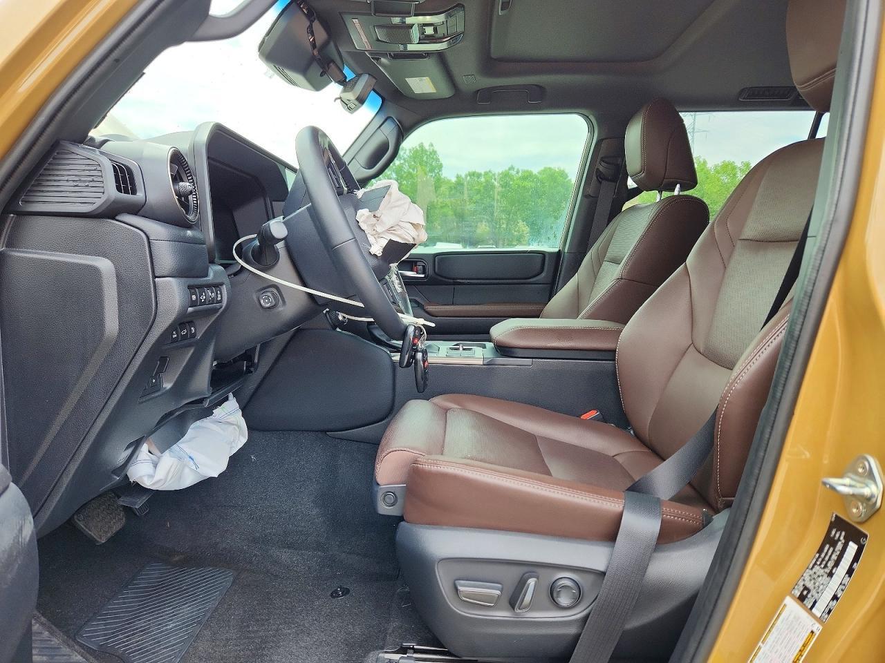 2025 Toyota Land Cruiser Base - Фото 7