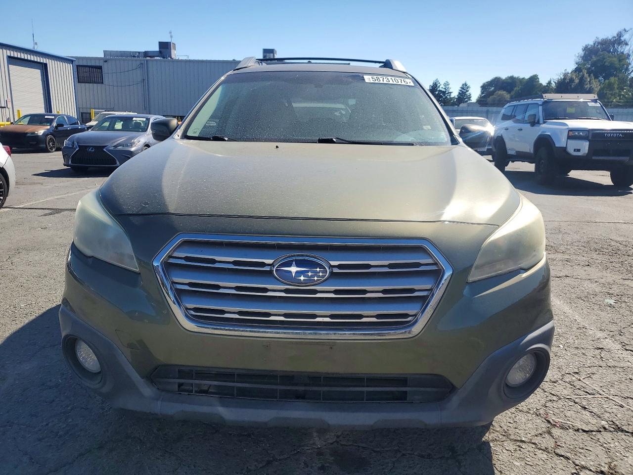 2015 Subaru Outback 2.5I Premium - Image 5