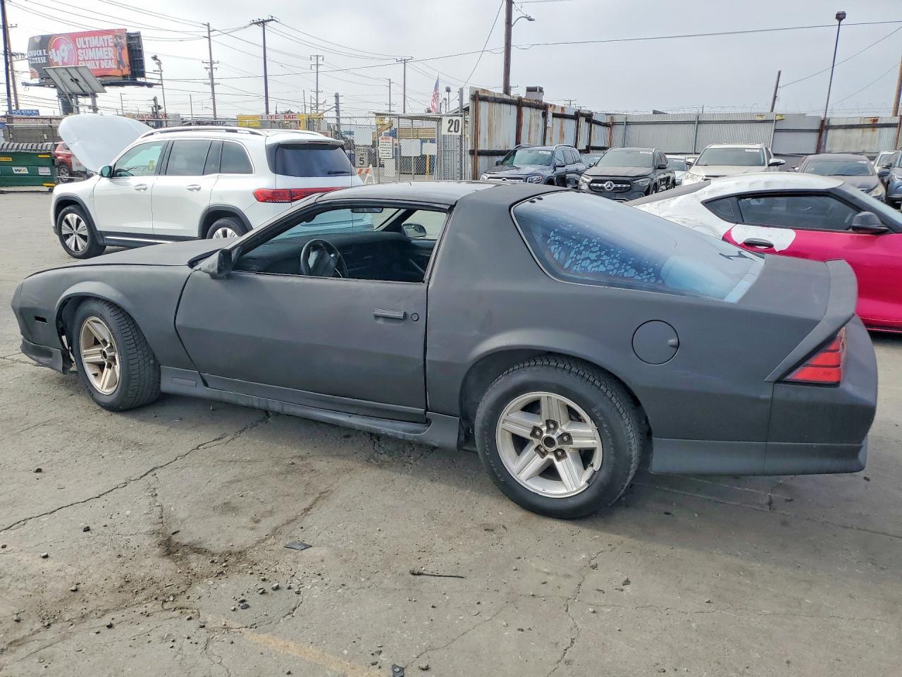 1991 Chevrolet Camaro Rs - Image 2