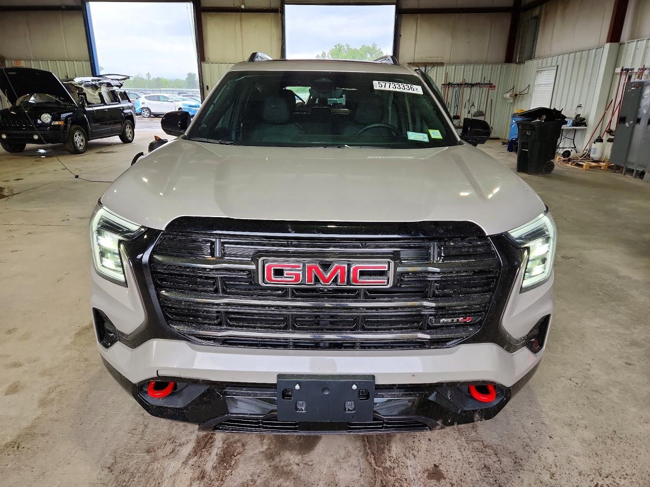 2026 GMC Terrain At4 - Image 5